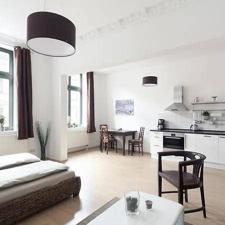 Arbio I Spacious In Center